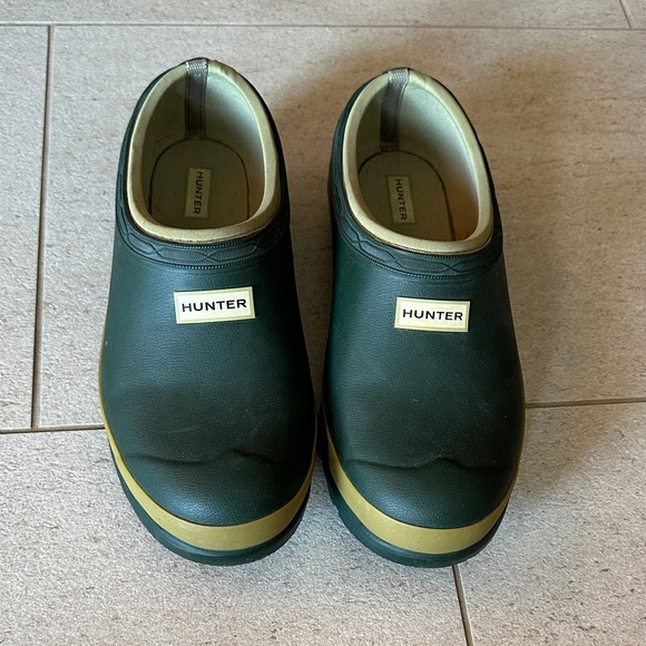 Hunter Shoes - Hunter Women's Size 8 Green and Tan Garden Mules/Clogs